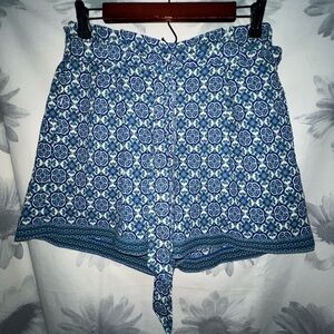 EUC Max Studio Belted Flowy High Rise Blue Printed Shorts Abstract Floral
